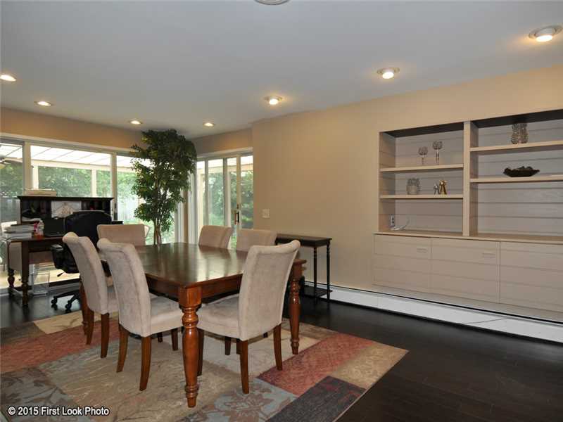 26 Chatham Road Cranston, RI 02920 - Photo 10 of 25 Dining Room.