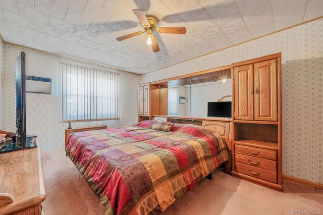 $910,000 | 60-51 71st Street | Maspeth