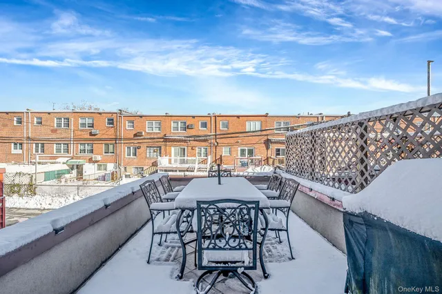 $910,000 | 60-51 71st Street | Maspeth