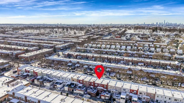 $910,000 | 60-51 71st Street | Maspeth