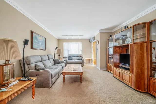 $910,000 | 60-51 71st Street | Maspeth