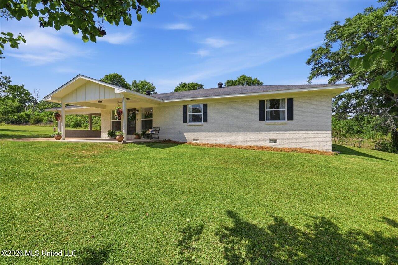 144 Walter Jones Road Magee, MS 39111 - Photo 2 of 68 02-144 Walter Jones Rd _ Hometoursms.com