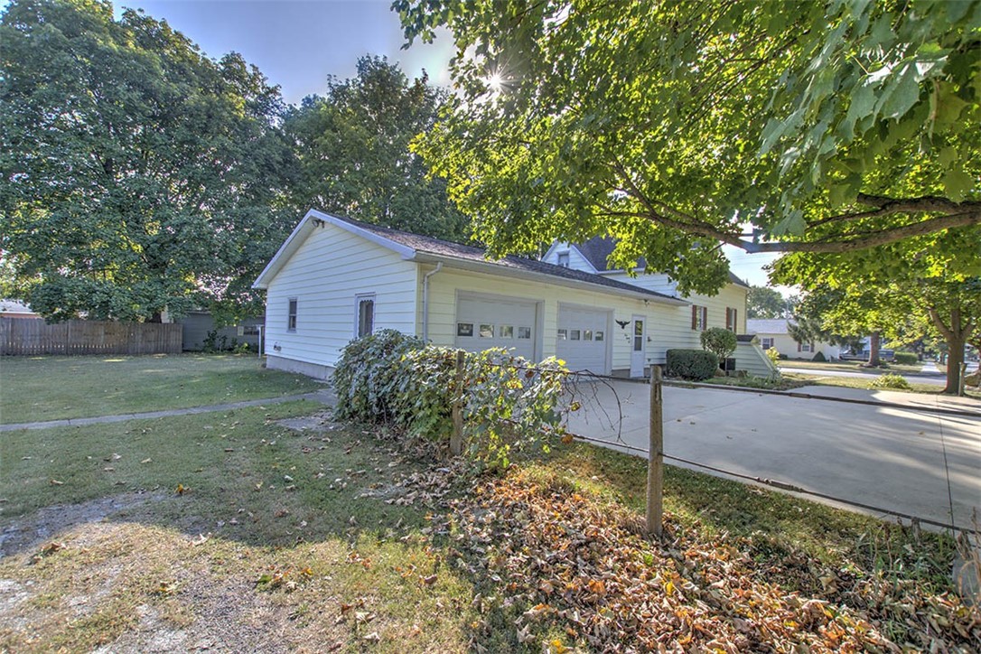 426 West Springfield Road Lovington, IL 61937 - Photo 21 of 26 Gallery Image 21