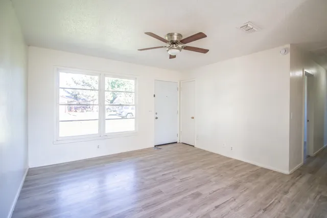 $1,100 | 1921 73rd Street, Lubbock, TX 79423
