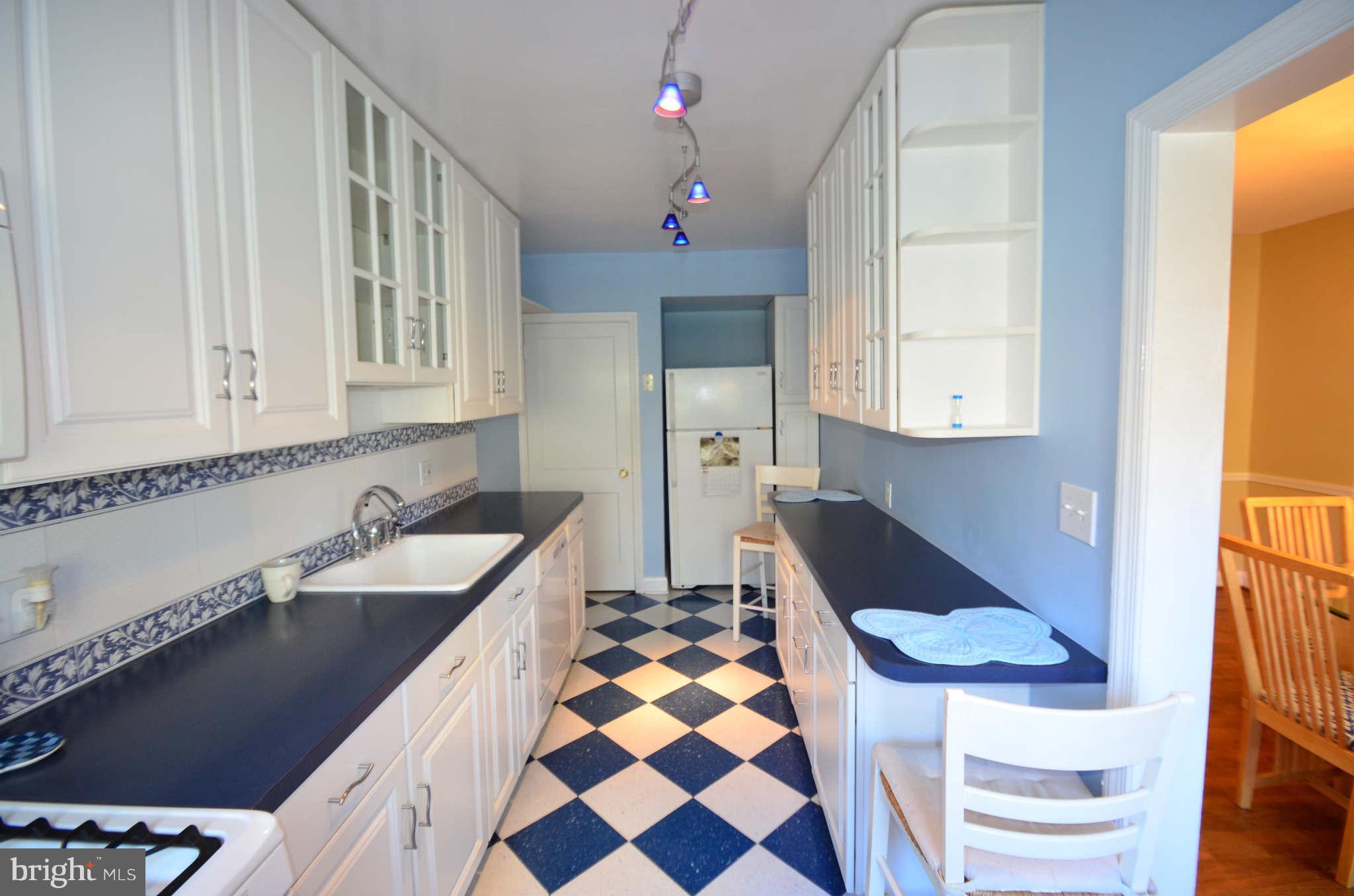 244 Brandon Road Baltimore, MD 21212 - Photo 11 of 30 Kitchen