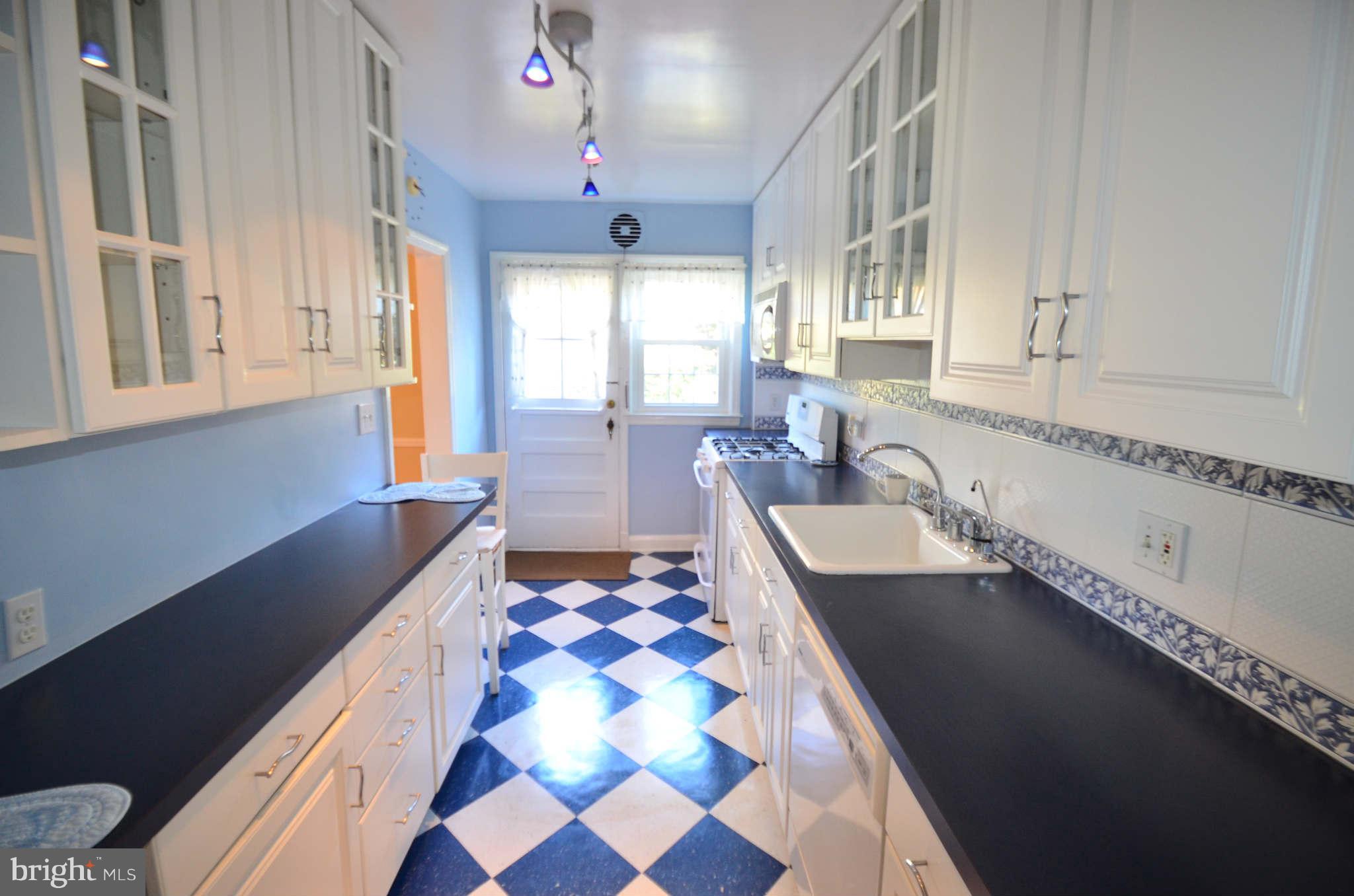 244 Brandon Road Baltimore, MD 21212 - Photo 13 of 30 Kitchen