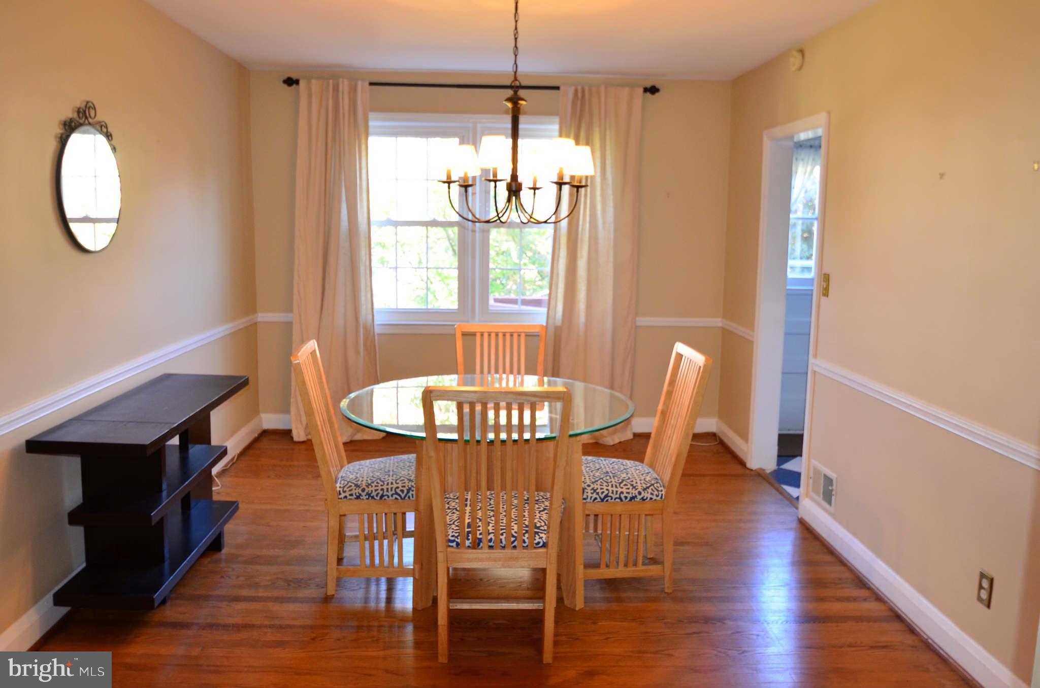 244 Brandon Road Baltimore, MD 21212 - Photo 10 of 30 Dining Room