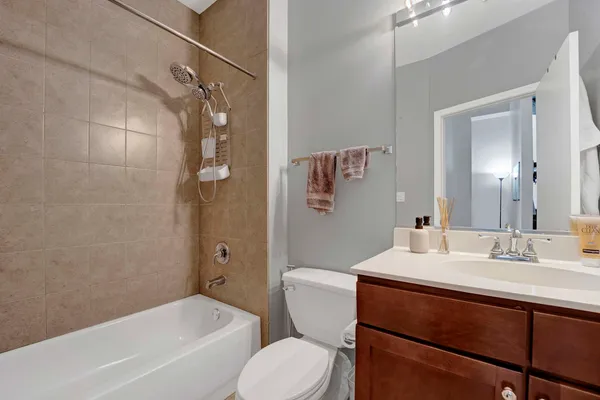 $429,999 | 1070 West 15th Street, Unit 349, Chicago, IL 60608