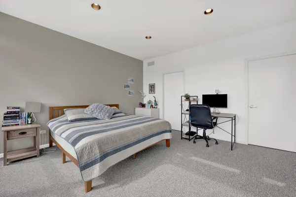 $429,999 | 1070 West 15th Street, Unit 349, Chicago, IL 60608