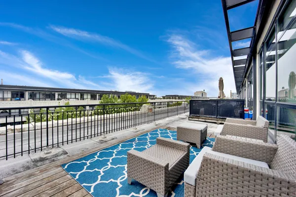 $429,999 | 1070 West 15th Street, Unit 349, Chicago, IL 60608