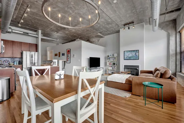 $429,999 | 1070 West 15th Street, Unit 349, Chicago, IL 60608