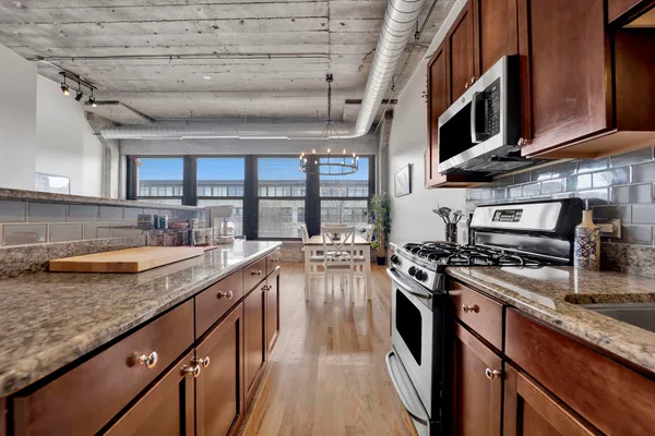 $429,999 | 1070 West 15th Street, Unit 349, Chicago, IL 60608