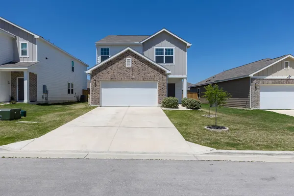 $1,995 | 409 Line Of Fire Way, Jarrell, TX 76537