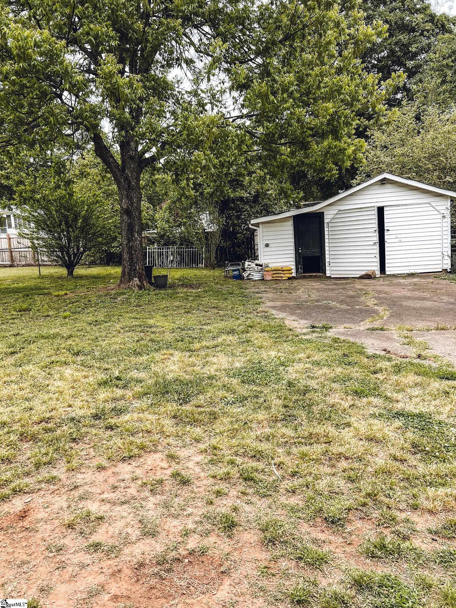 203 Mark Street Easley, SC 29640 - Photo 2 of 16