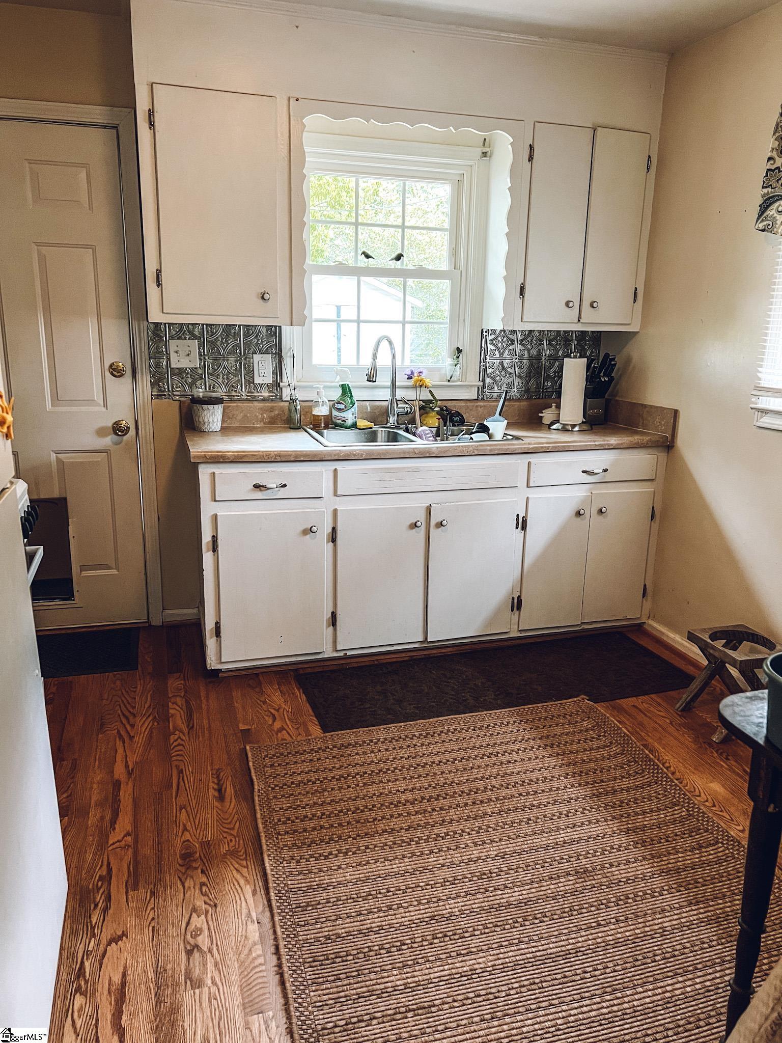 203 Mark Street Easley, SC 29640 - Photo 8 of 16