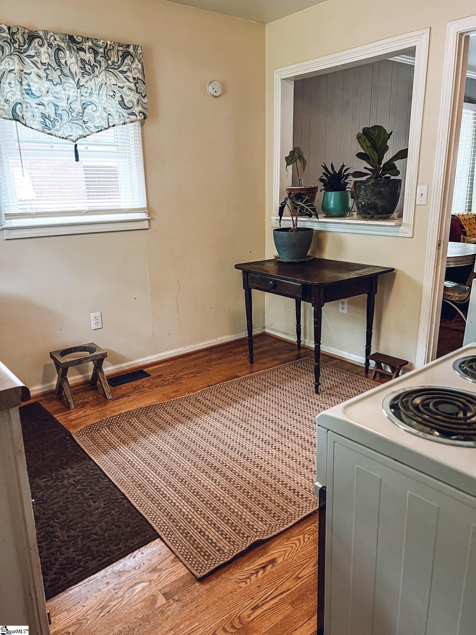 203 Mark Street Easley, SC 29640 - Photo 9 of 16