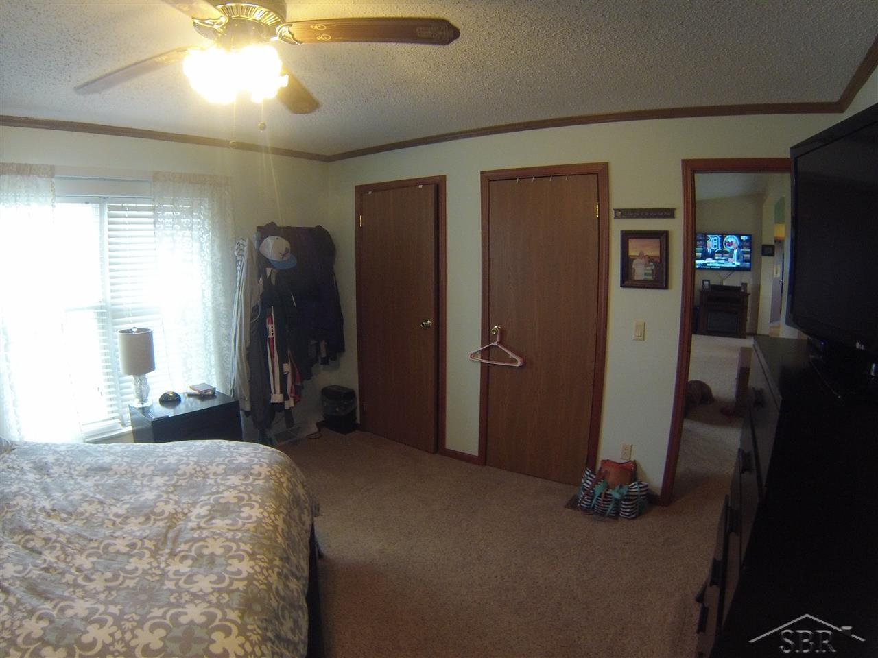 10787 Dice Road Freeland, MI 48623 - Photo 11 of 20 31289163-10.JPG