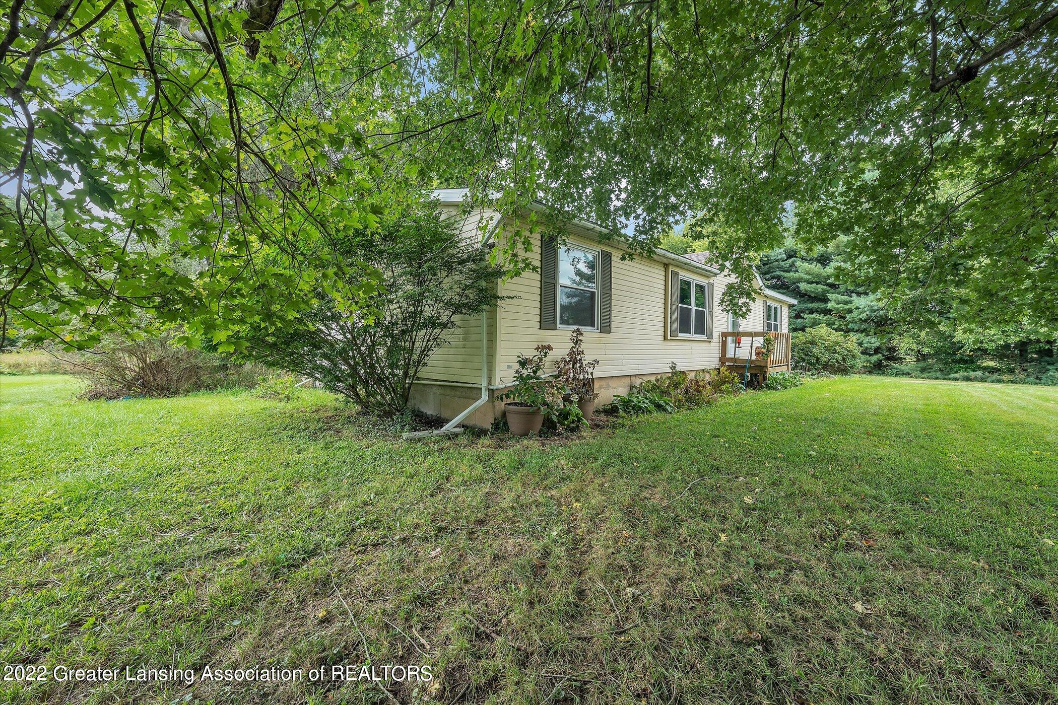 4825 Bond Road Onondaga, MI 49264 - Photo 2 of 36 02-4825-Bond-Road-WindowStill-Real-Estat