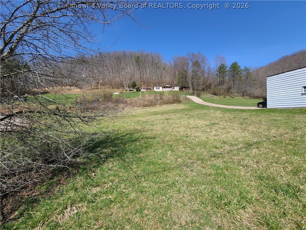 1665 Grapevine Road Charleston, WV 25320 - Photo 6 of 6 Gallery Image 6