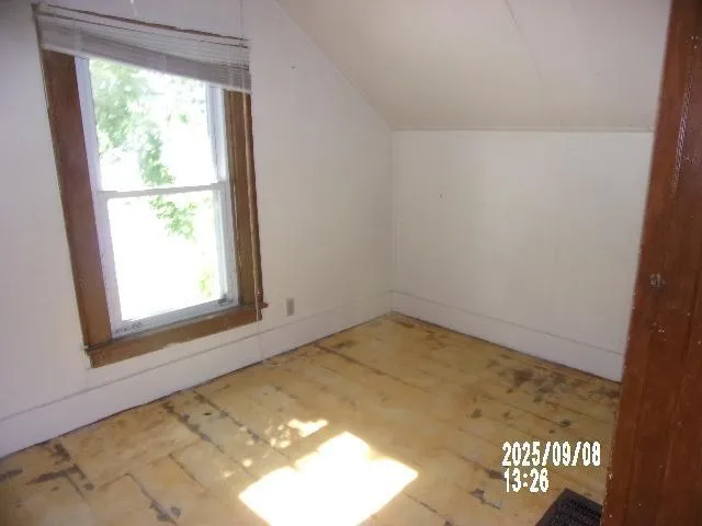 $127,900 | 113 Fourth Street Southwest, Melrose, MN 56352