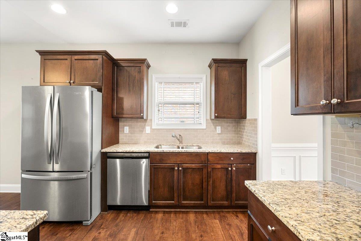 207 Friend Street Anderson, SC 29621 - Photo 12 of 31
