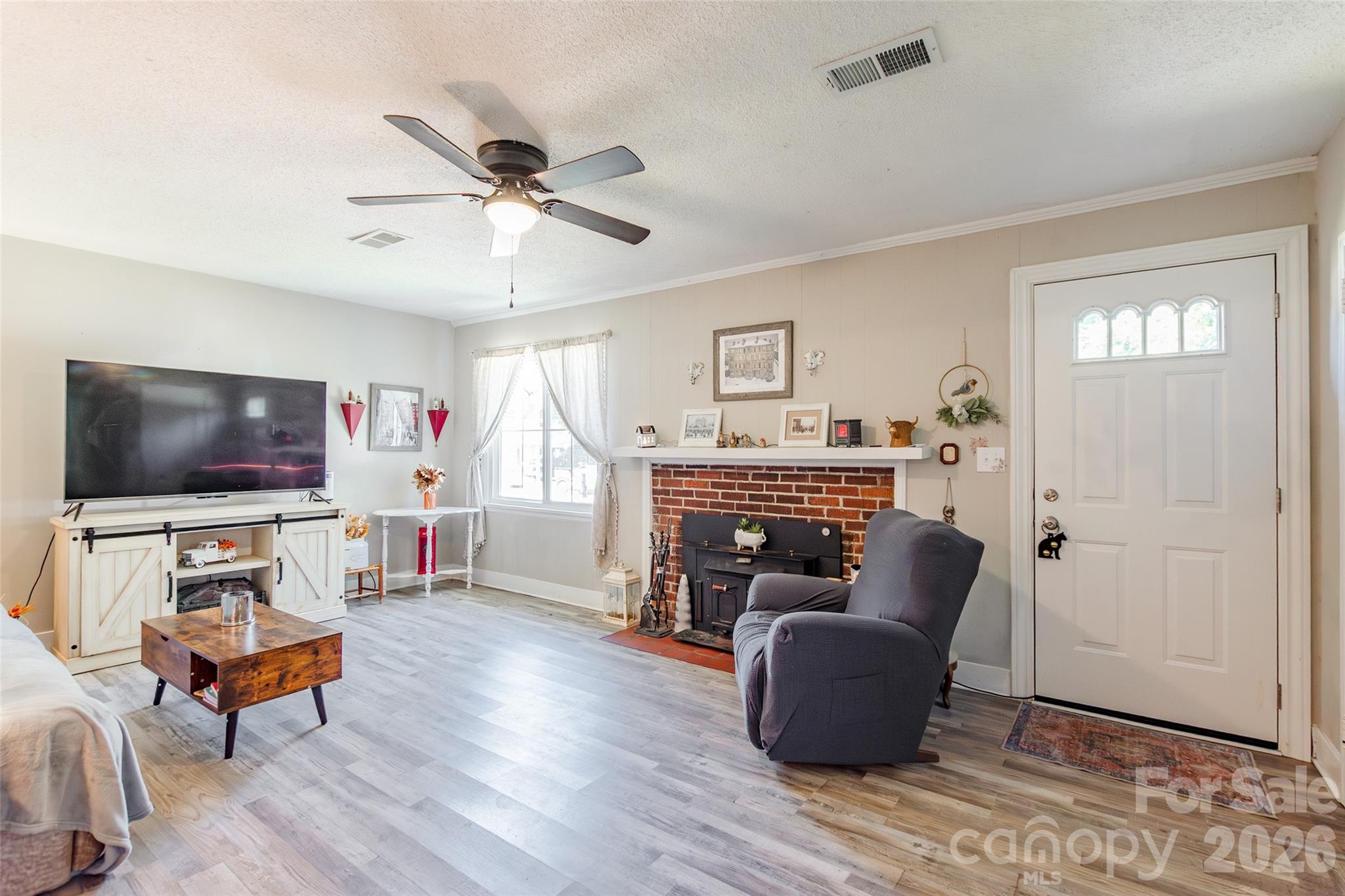129 Brawley Street Chester, SC 29706 - Photo 6 of 27