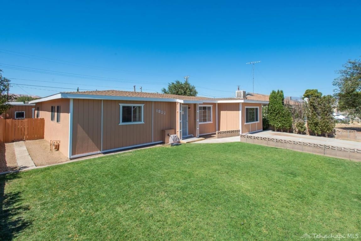 1822 Barstow Road Mojave, CA 93501 - Photo 2 of 18 Gallery Image 2