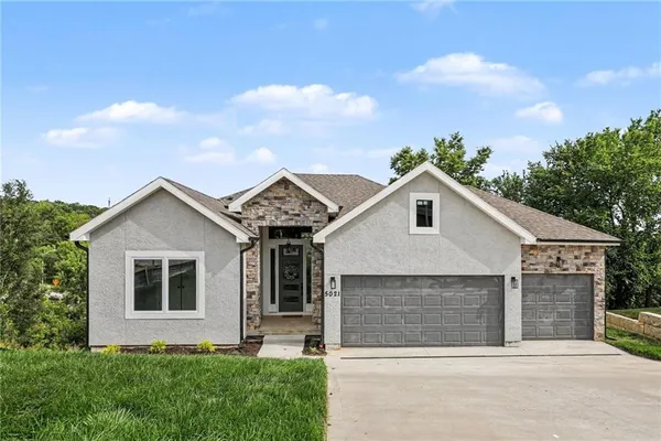 $625,000 | 5021 Bradshaw Street, Shawnee, KS 66216