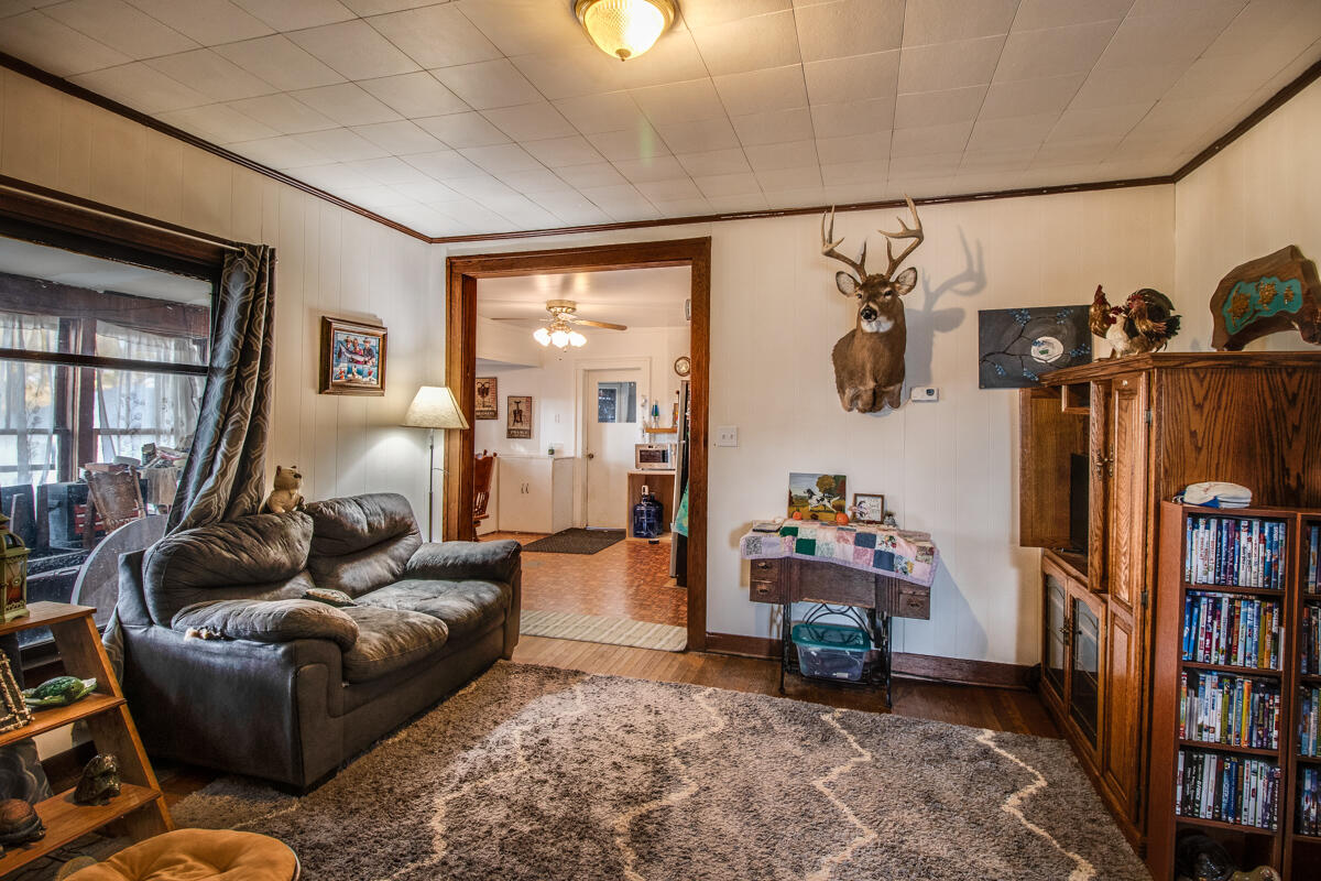 4340 Hydon Road Olivet, MI 49076 - Photo 11 of 16 living room