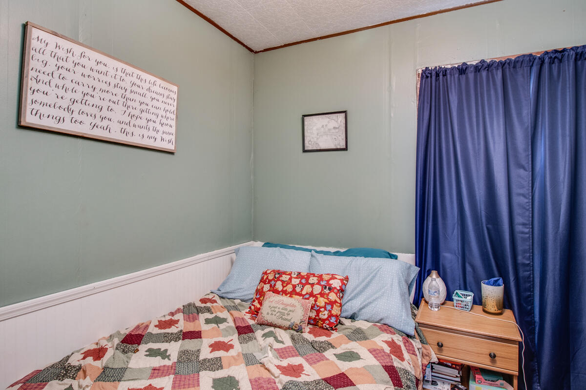 4340 Hydon Road Olivet, MI 49076 - Photo 14 of 16 bedroom 1