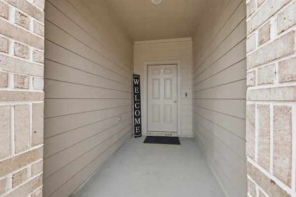 $299,999 | 17719 Winfall Drive, Crosby, TX 77532