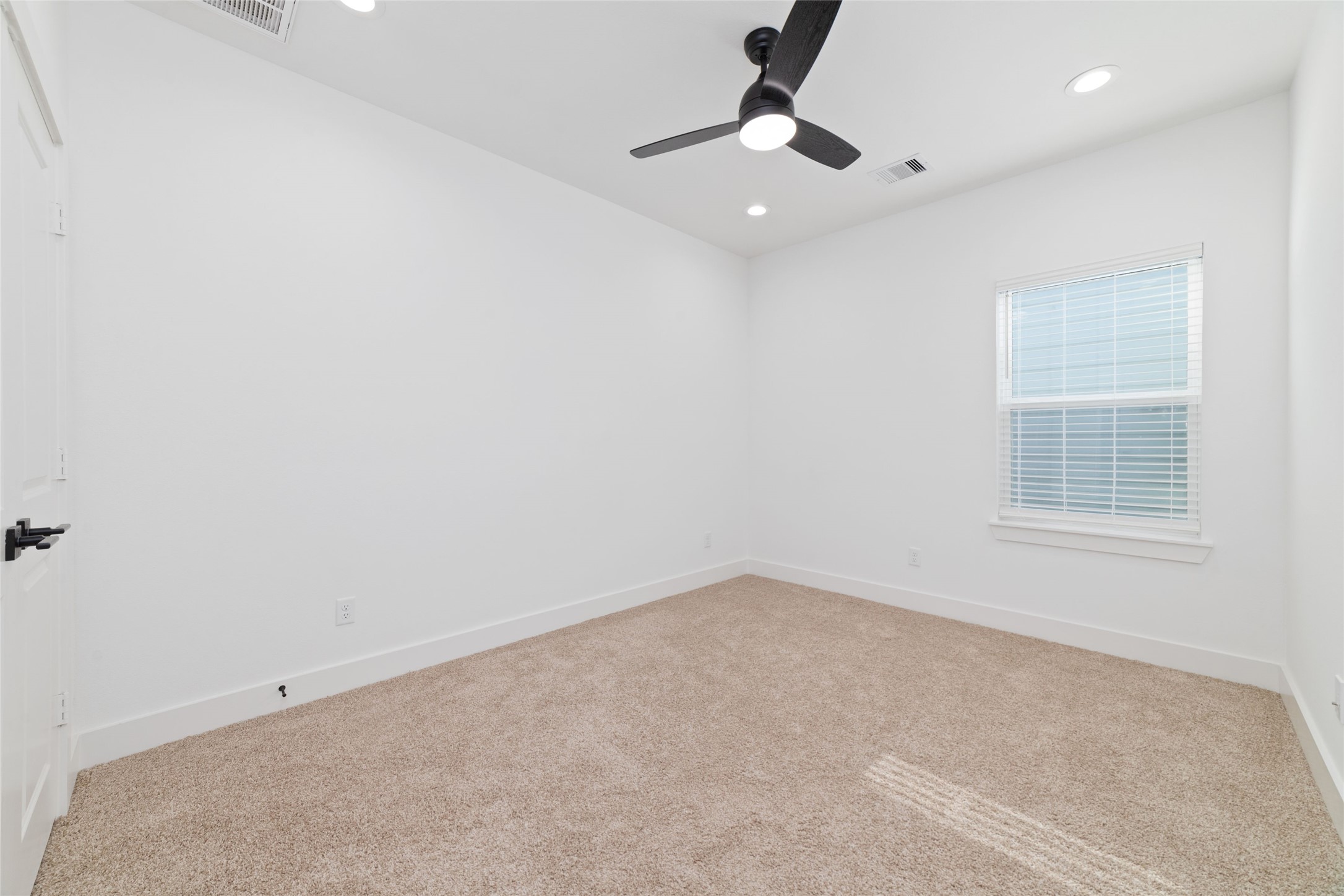3444 Bolin Road Houston, TX 77092 - Photo 20 of 28