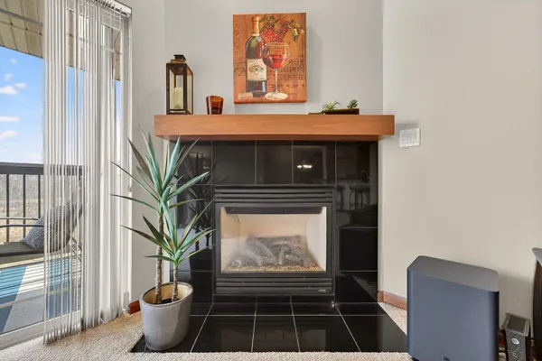 $279,900 | 230 Hilldale Drive, Unit 1304, Hartford, WI 53027