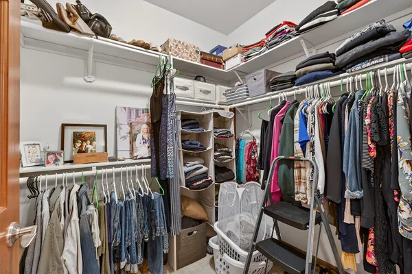 $279,900 | 230 Hilldale Drive, Unit 1304, Hartford, WI 53027