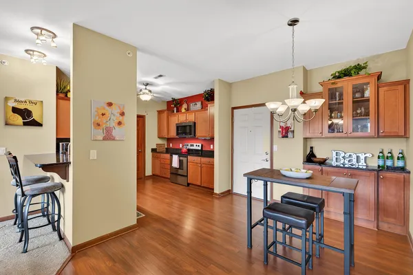 $279,900 | 230 Hilldale Drive, Unit 1304, Hartford, WI 53027