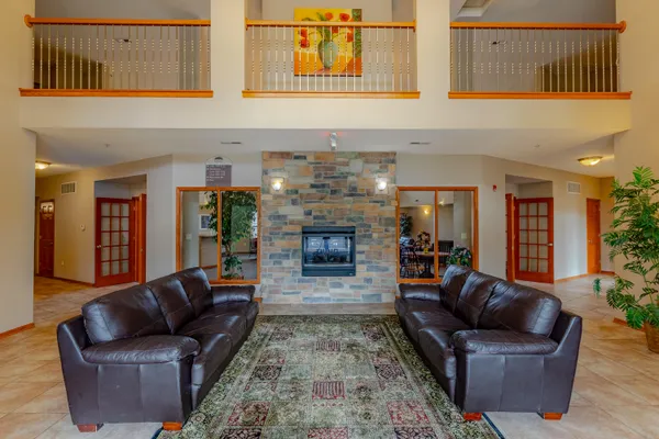 $279,900 | 230 Hilldale Drive, Unit 1304, Hartford, WI 53027