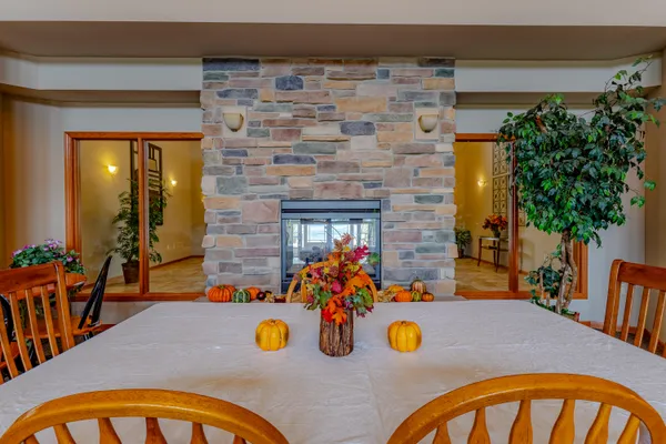 $279,900 | 230 Hilldale Drive, Unit 1304, Hartford, WI 53027