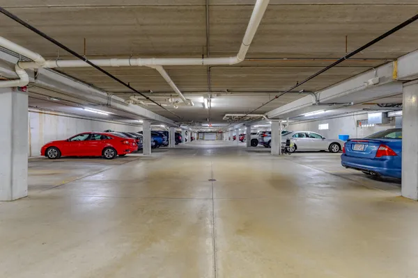 $279,900 | 230 Hilldale Drive, Unit 1304, Hartford, WI 53027