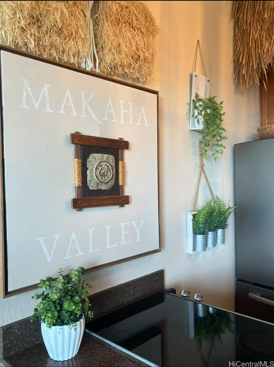84-664 Ala Mahiku Street, Unit 194C Waianae, HI 96792 - Photo 9 of 25 a room with a potted plant