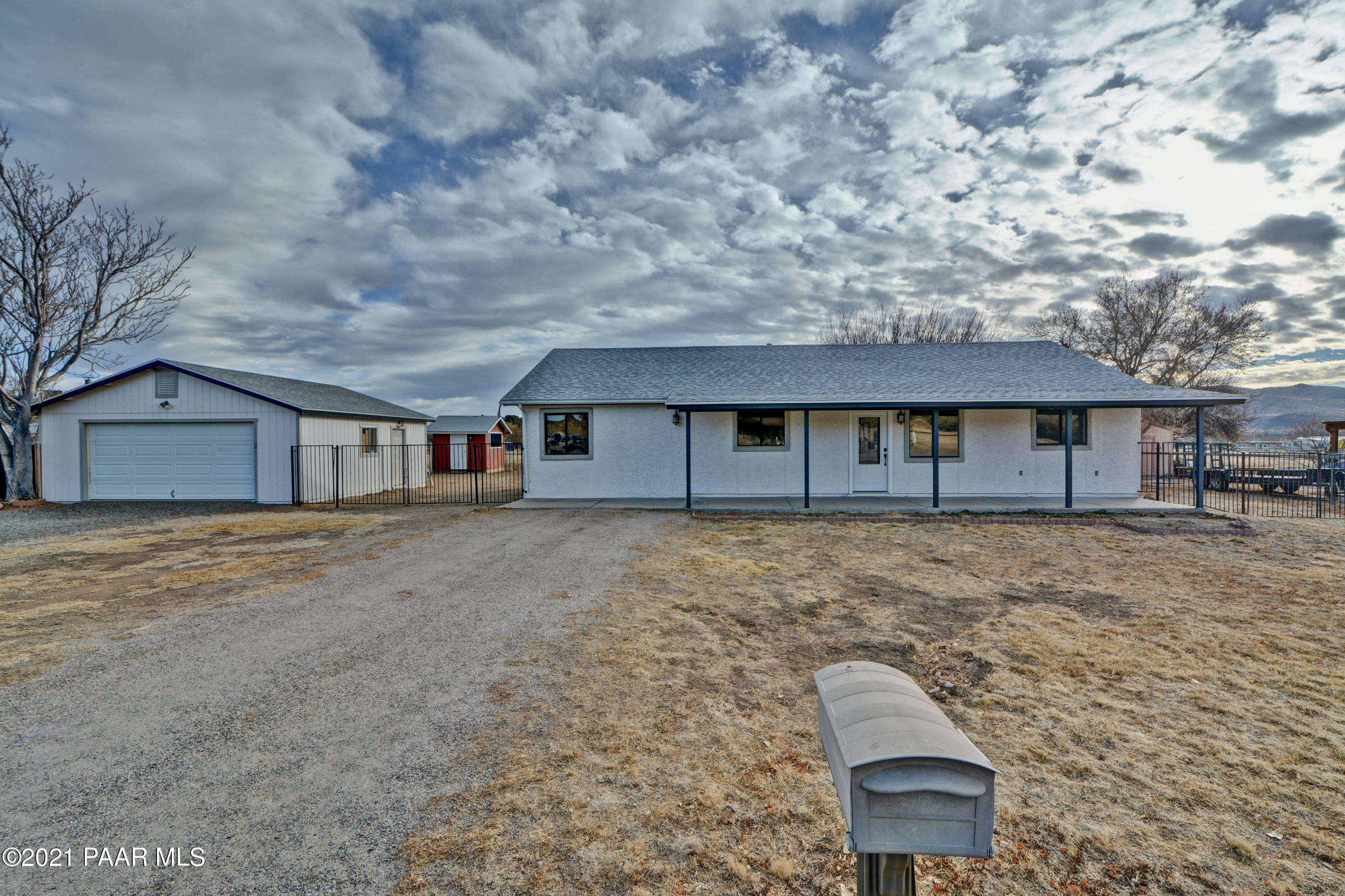 18603 Jerry Holbrook Road Peeples Valley, AZ 86332 - Photo 1 of 42 Jerry Holbrook (2)