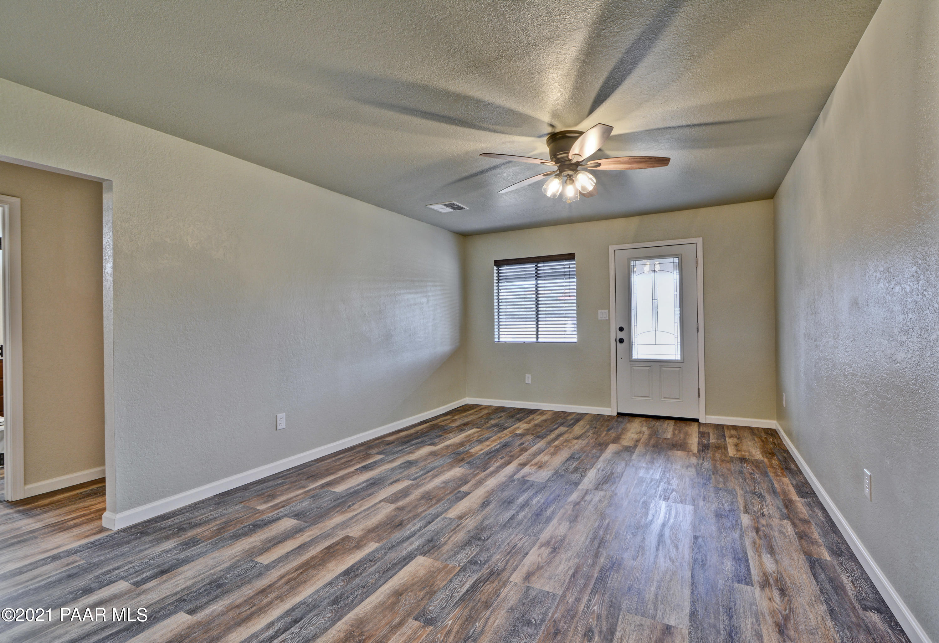 18603 Jerry Holbrook Road Peeples Valley, AZ 86332 - Photo 15 of 42 Jerry Holbrook (9)
