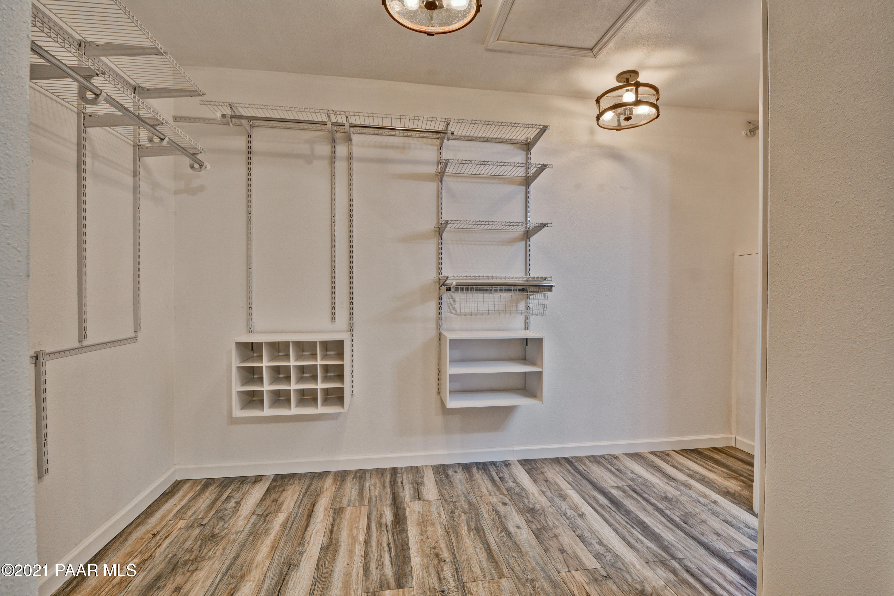 18603 Jerry Holbrook Road Peeples Valley, AZ 86332 - Photo 23 of 42 Jerry Holbrook (26)