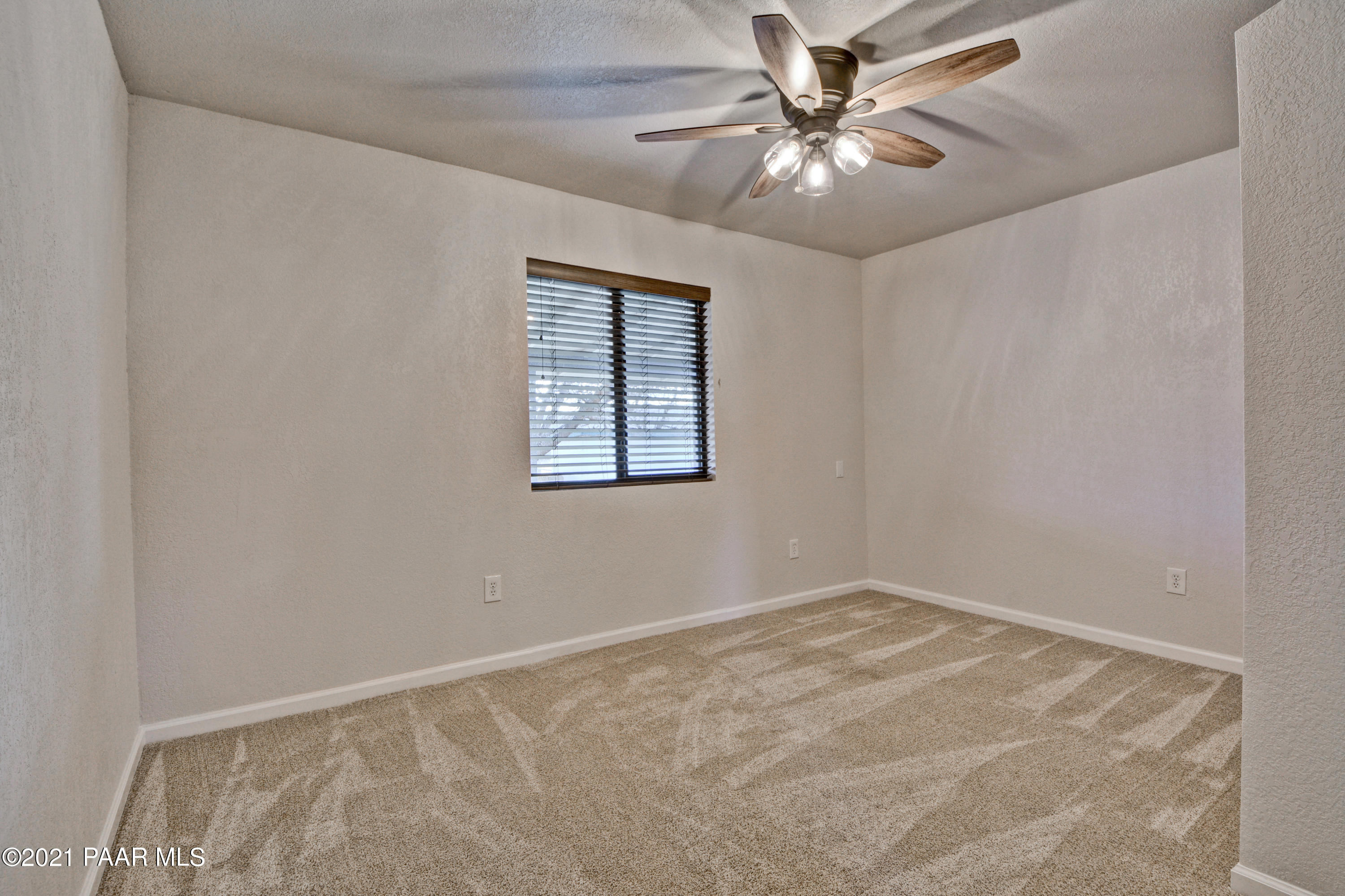 18603 Jerry Holbrook Road Peeples Valley, AZ 86332 - Photo 26 of 42 Jerry Holbrook (29)