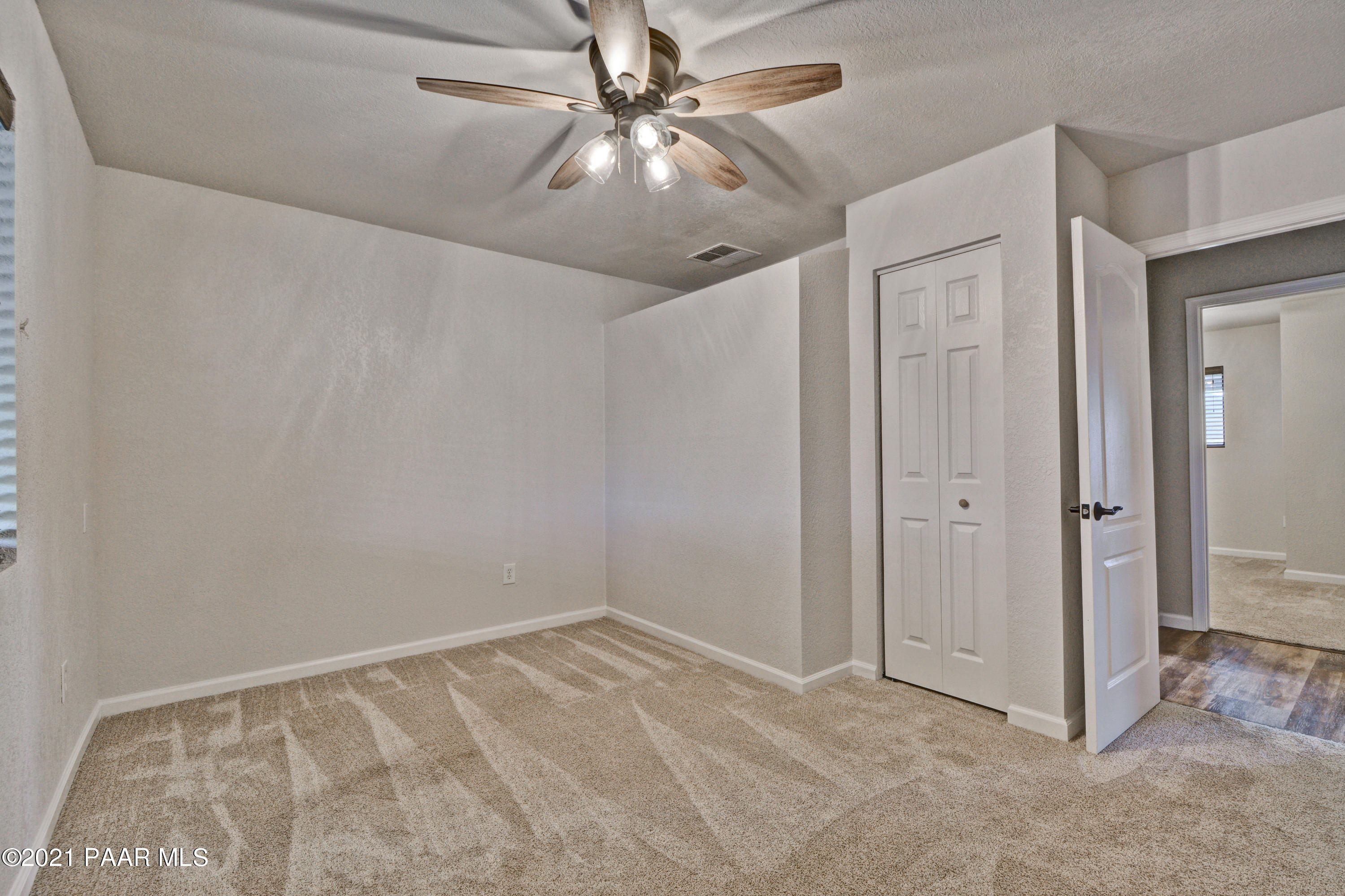 18603 Jerry Holbrook Road Peeples Valley, AZ 86332 - Photo 27 of 42 Jerry Holbrook (30)