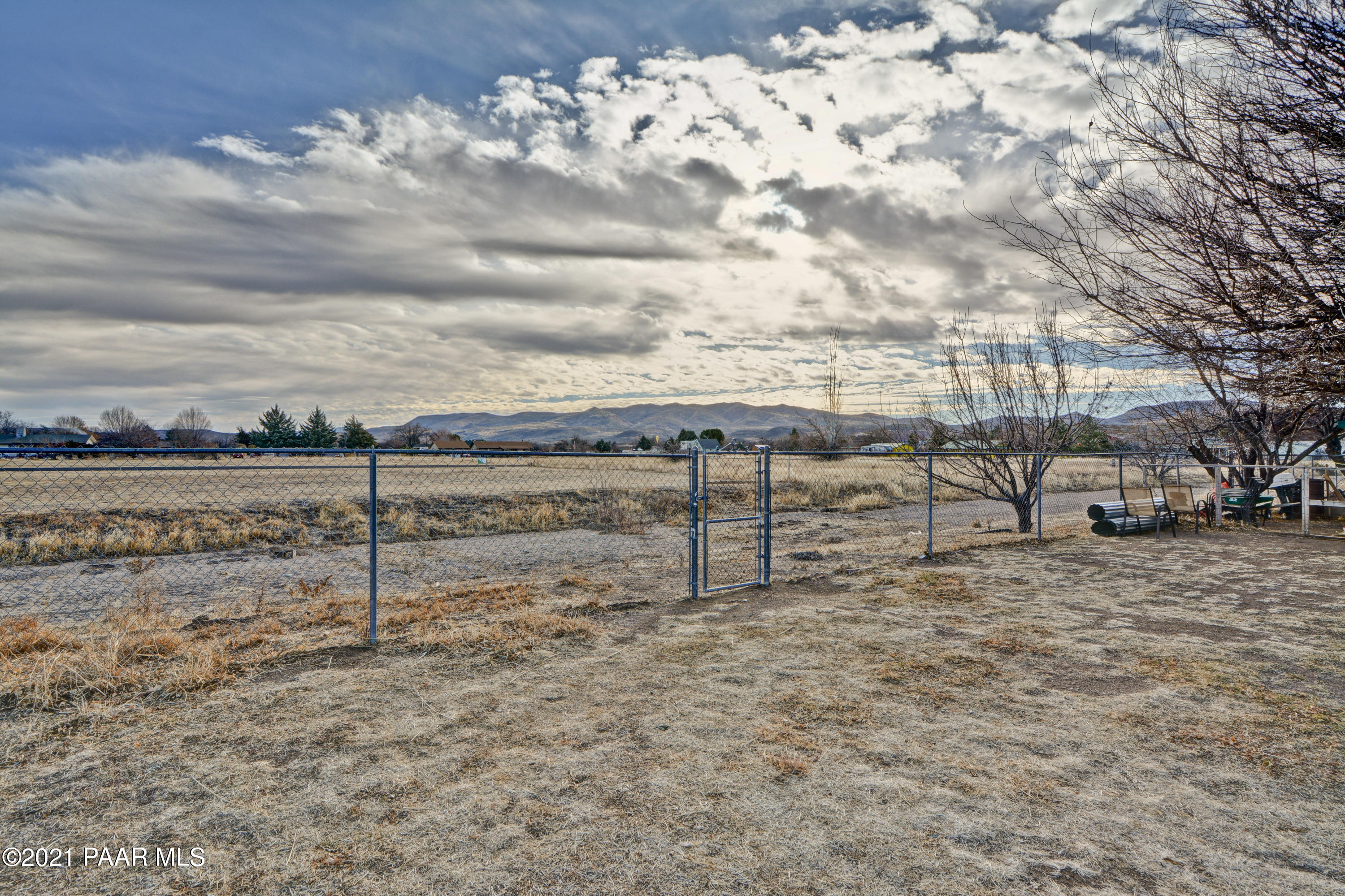 18603 Jerry Holbrook Road Peeples Valley, AZ 86332 - Photo 36 of 42 Jerry Holbrook (37)