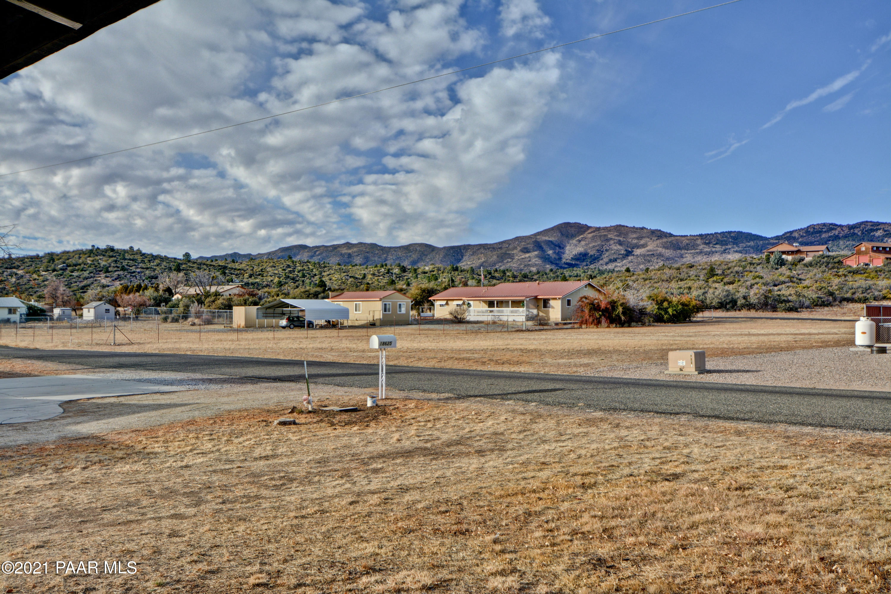 18603 Jerry Holbrook Road Peeples Valley, AZ 86332 - Photo 4 of 42 Jerry Holbrook (8)