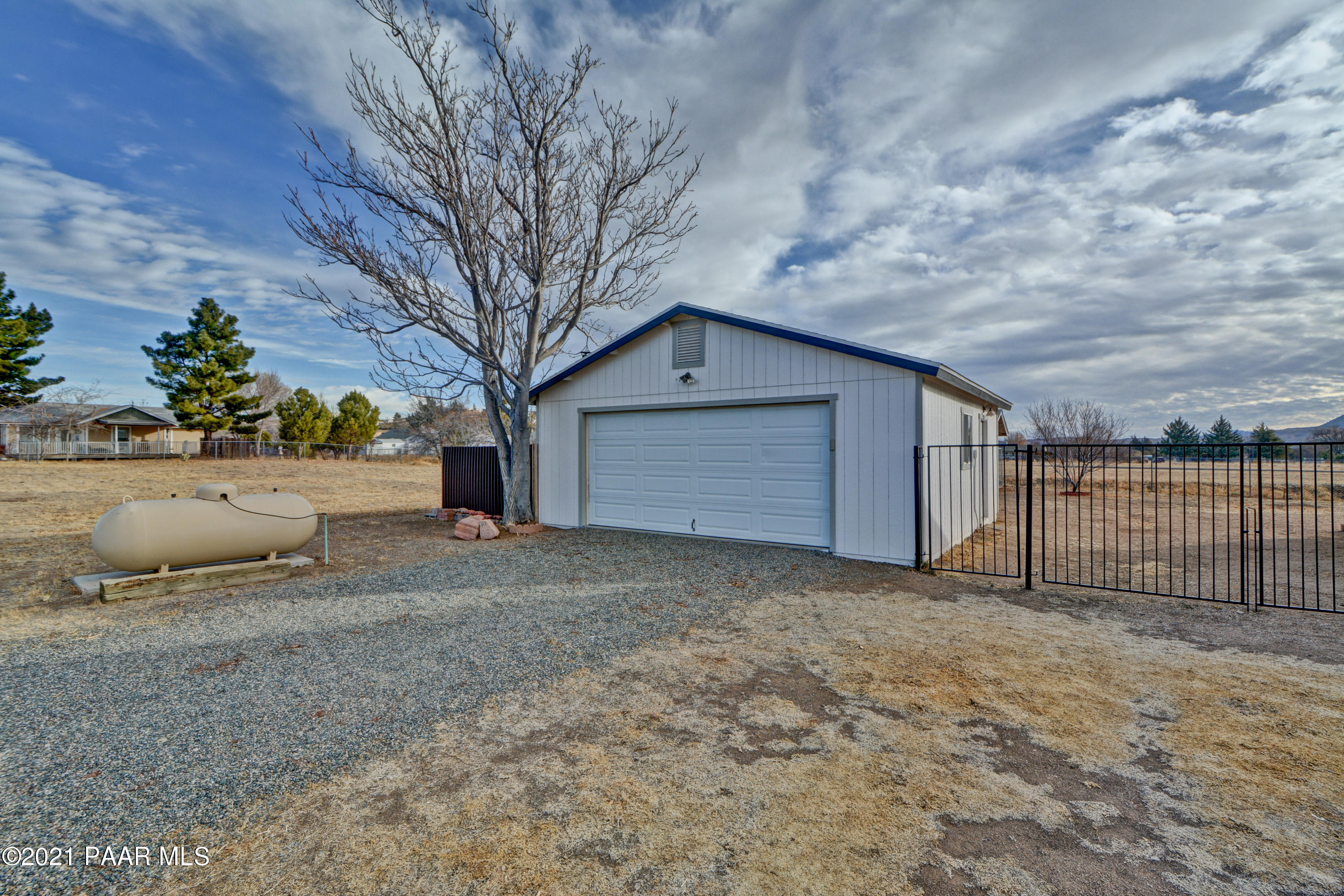 18603 Jerry Holbrook Road Peeples Valley, AZ 86332 - Photo 7 of 42 Jerry Holbrook (6)