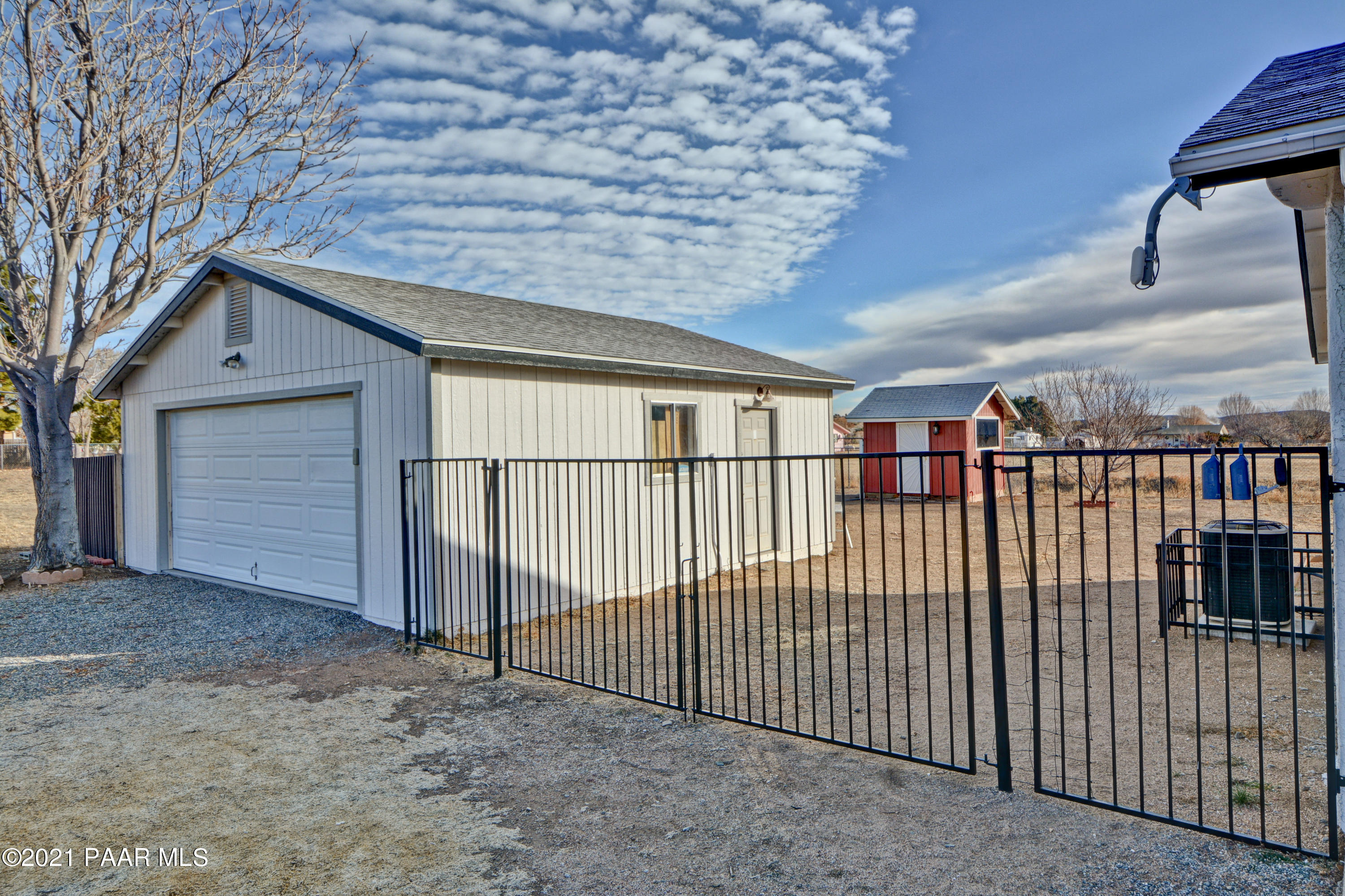 18603 Jerry Holbrook Road Peeples Valley, AZ 86332 - Photo 8 of 42 Jerry Holbrook (44)