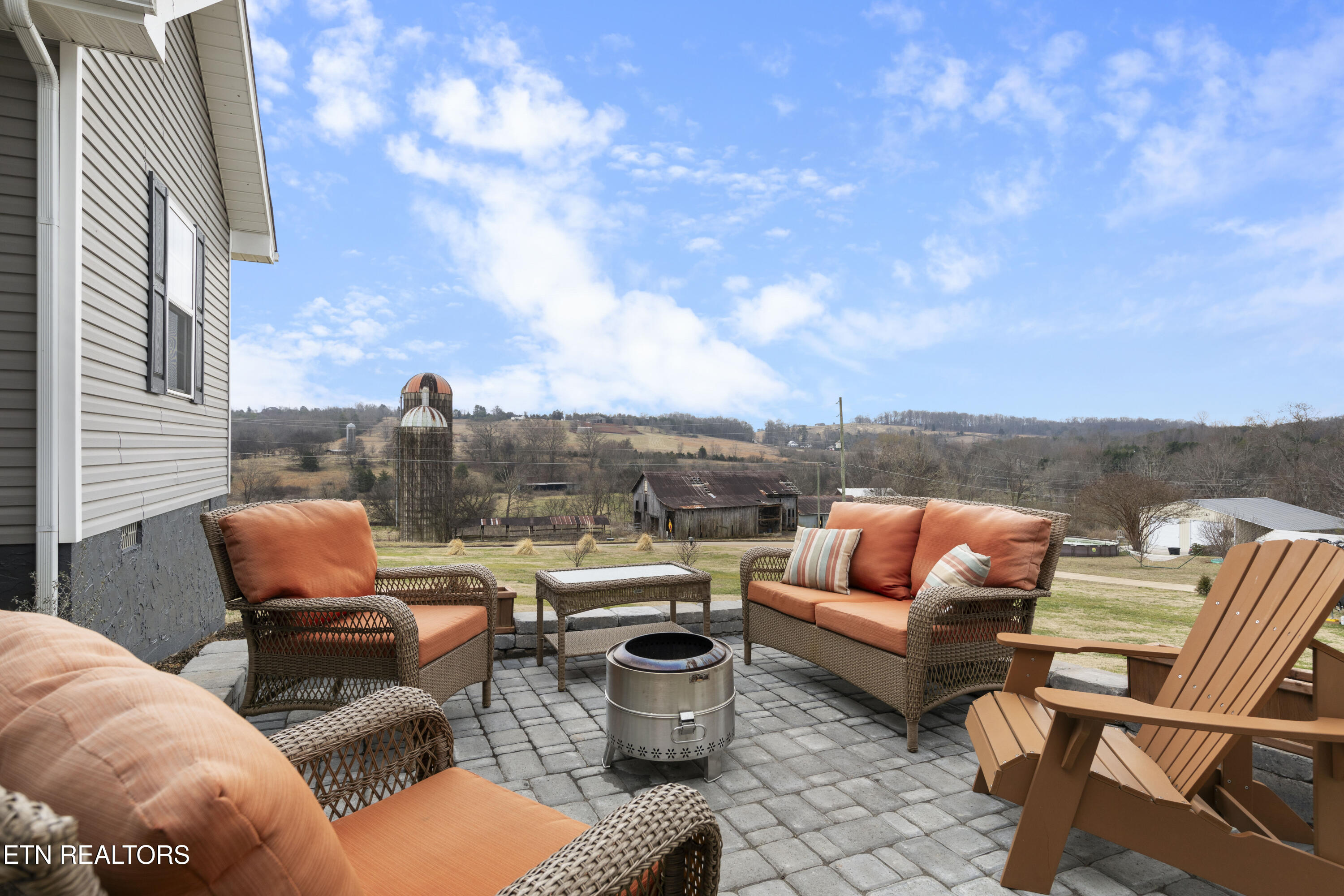 5433 Old Niles Ferry Road Maryville, TN 37801 - Photo 9 of 38 030A0016