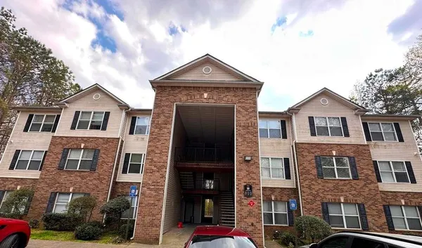 $72,900 | 3229 Fairington Drive, Lithonia, GA 30038